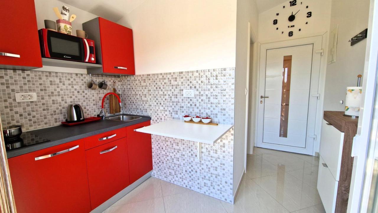 Apartments Pinezić Skrbčići Exterior foto