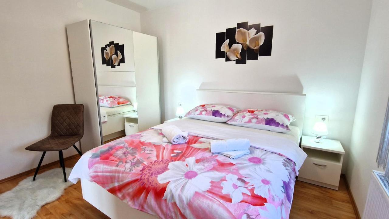 Apartments Pinezić Skrbčići Exterior foto